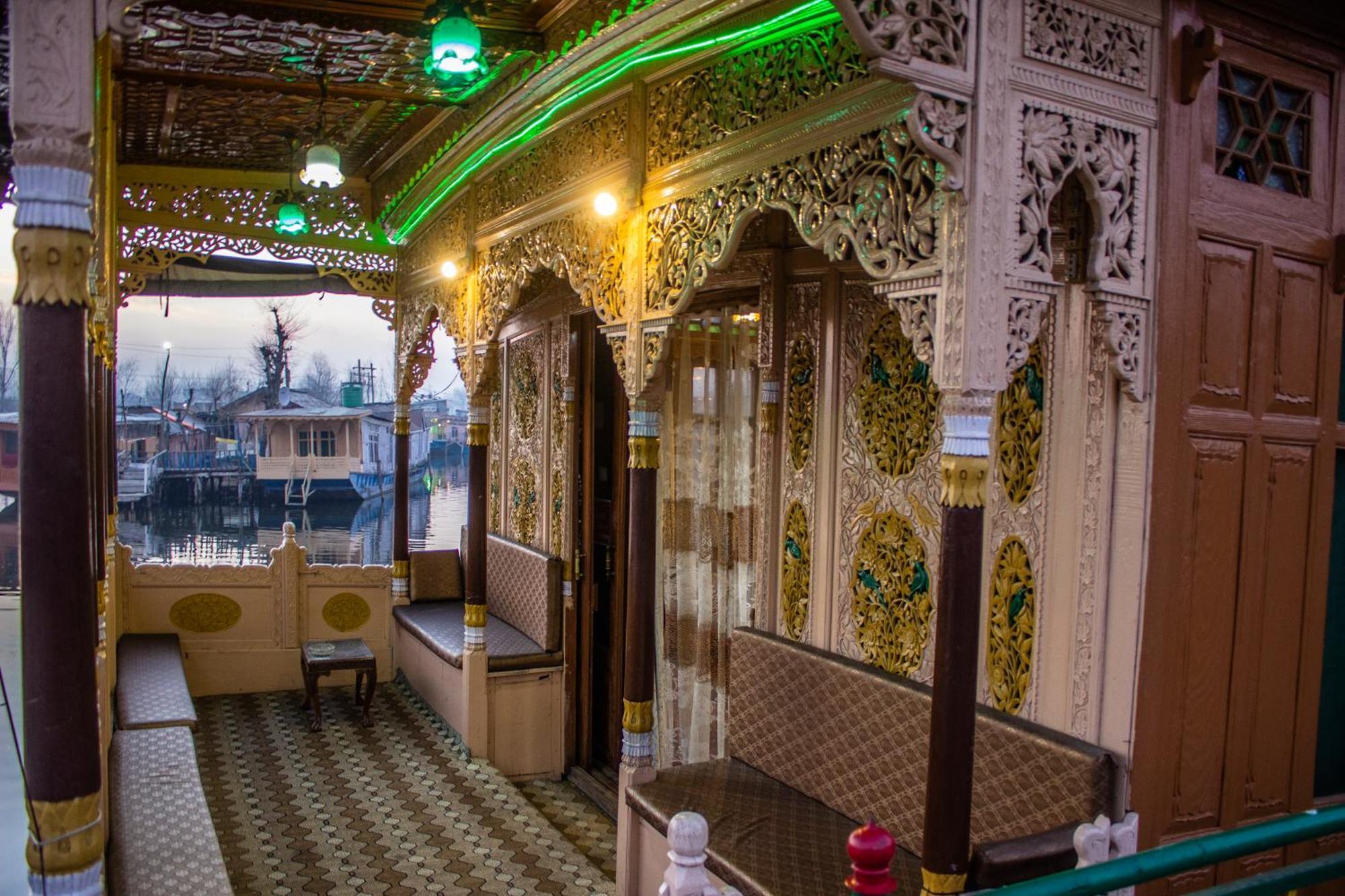 Bed and Breakfast House Boat New Manora Srīnagar Exterior foto