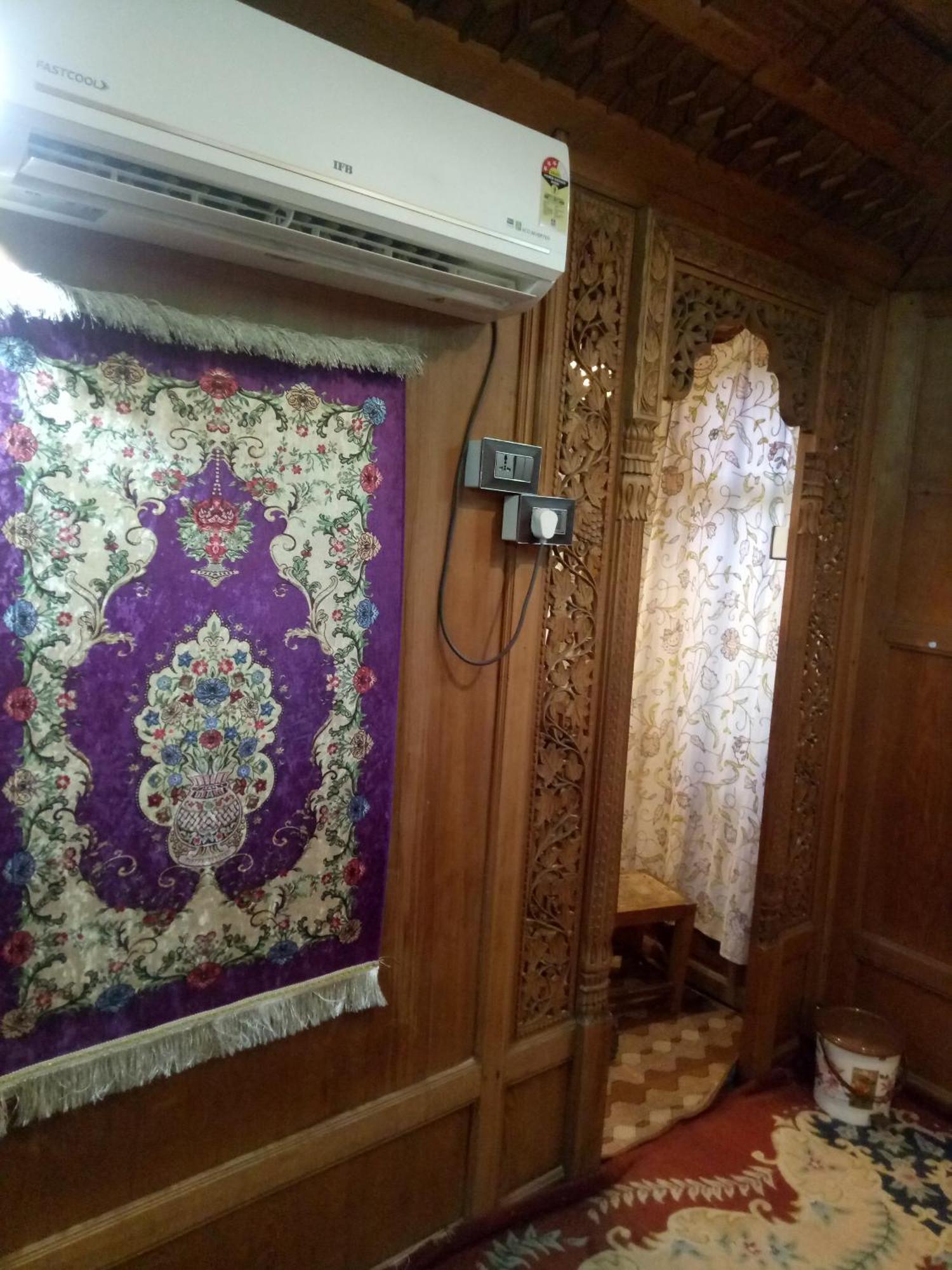 Bed and Breakfast House Boat New Manora Srīnagar Exterior foto