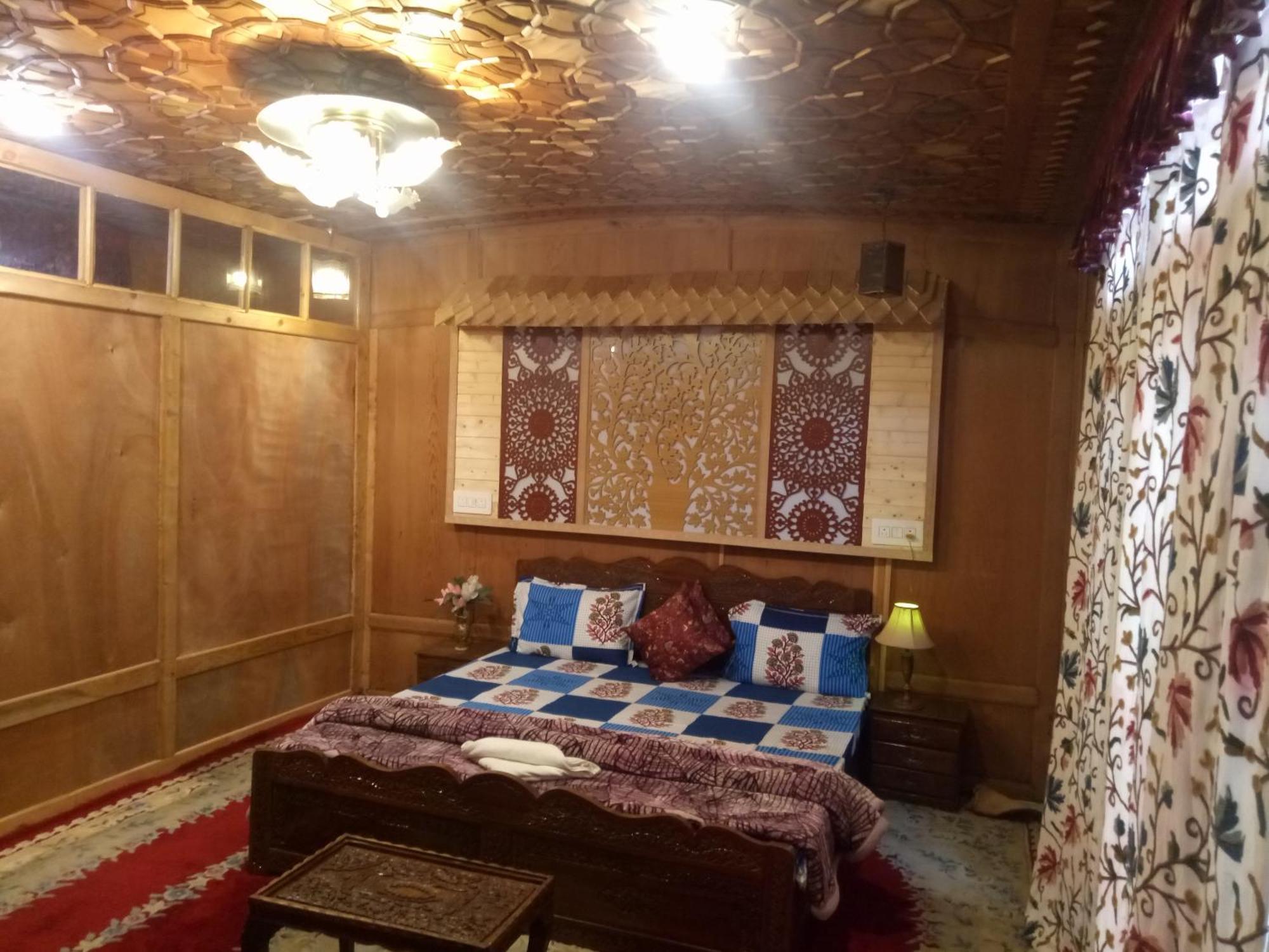 Bed and Breakfast House Boat New Manora Srīnagar Exterior foto