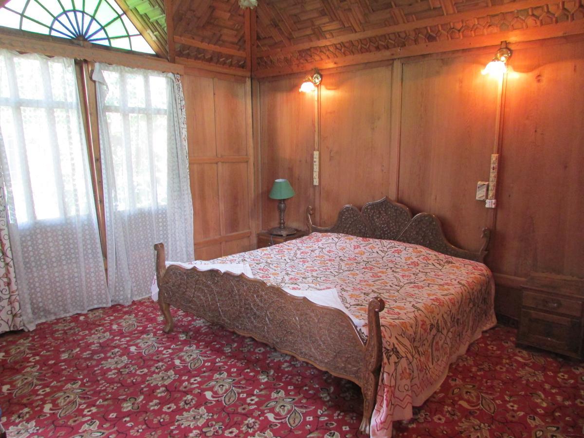 Bed and Breakfast House Boat New Manora Srīnagar Exterior foto